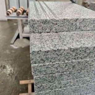 济南芝麻白楼梯踏步