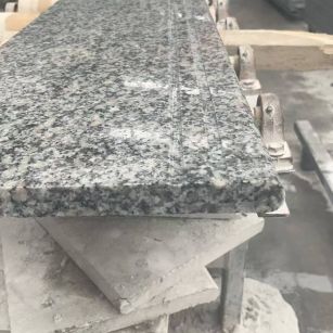 济南芝麻白楼梯踏步 芙蓉白