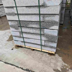 济南芙蓉白路牙石，马路牙子