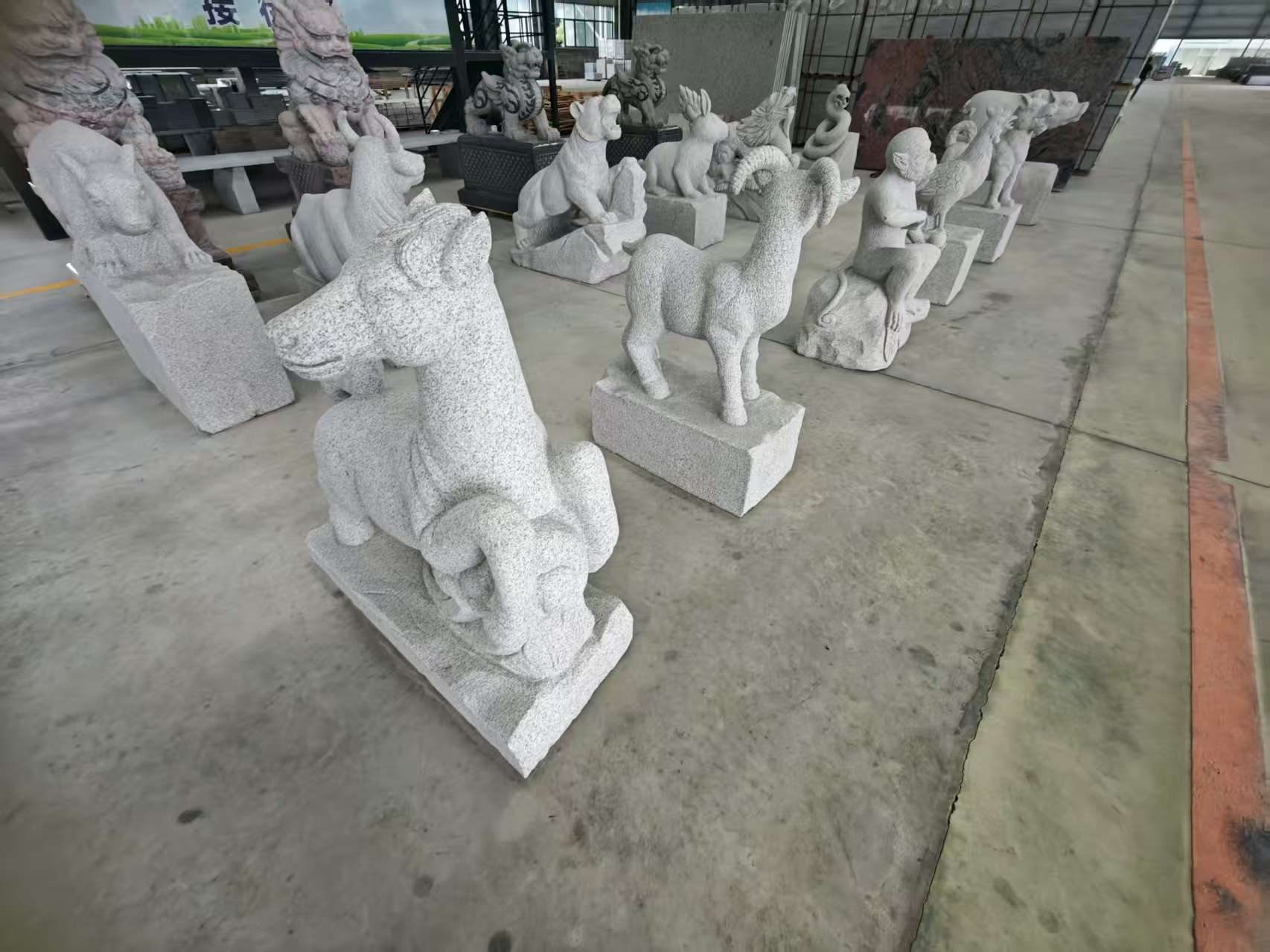 济南芝麻白雕刻 十二生肖 异形雕刻