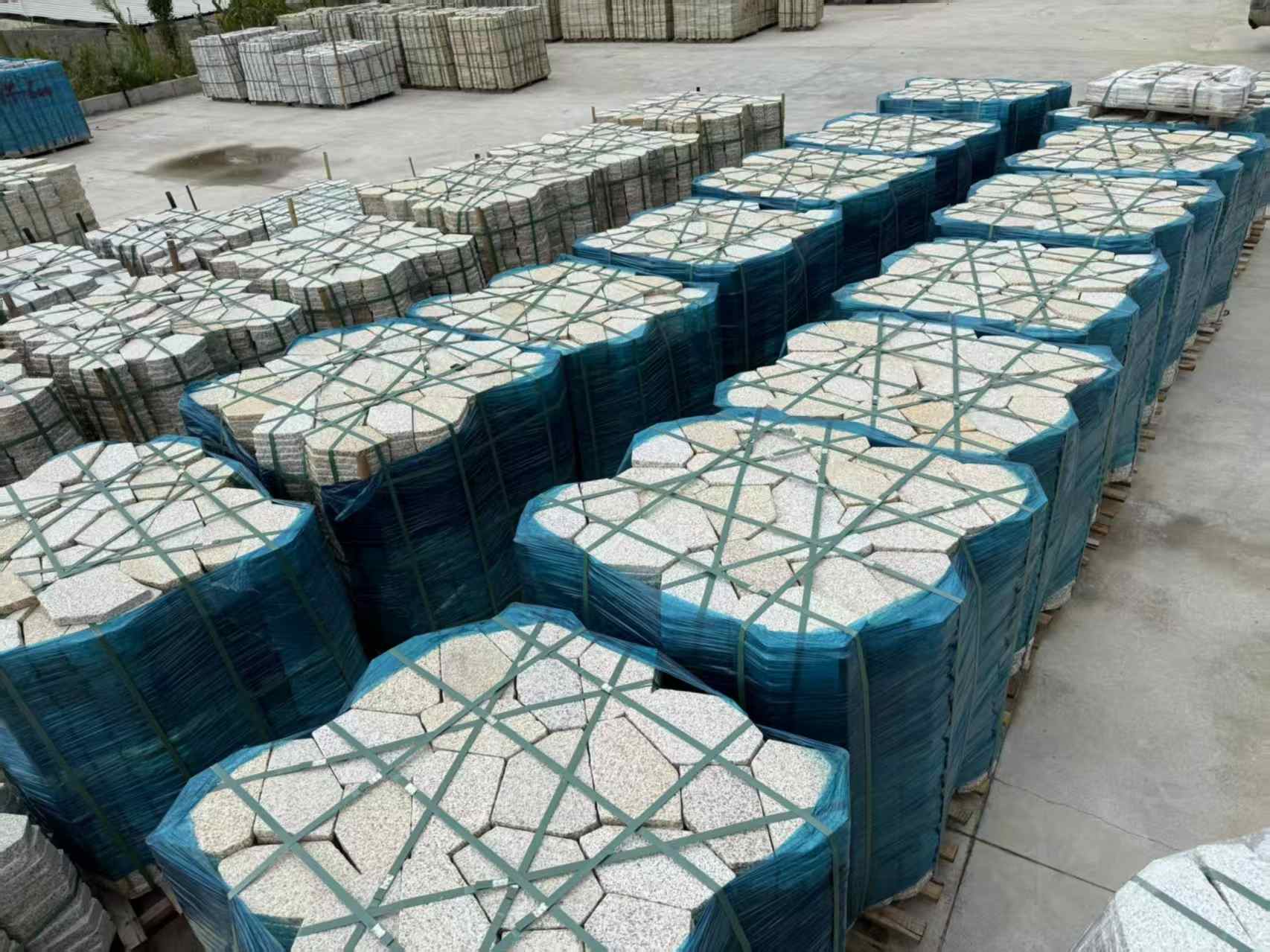 济南黄金麻冰裂纹 碎拼