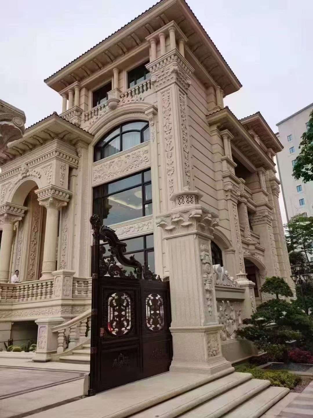 济南黄金麻别墅外墙异形定制