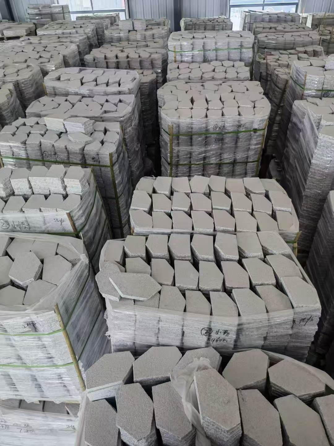 济南芝麻白石材冰裂纹，碎拼。